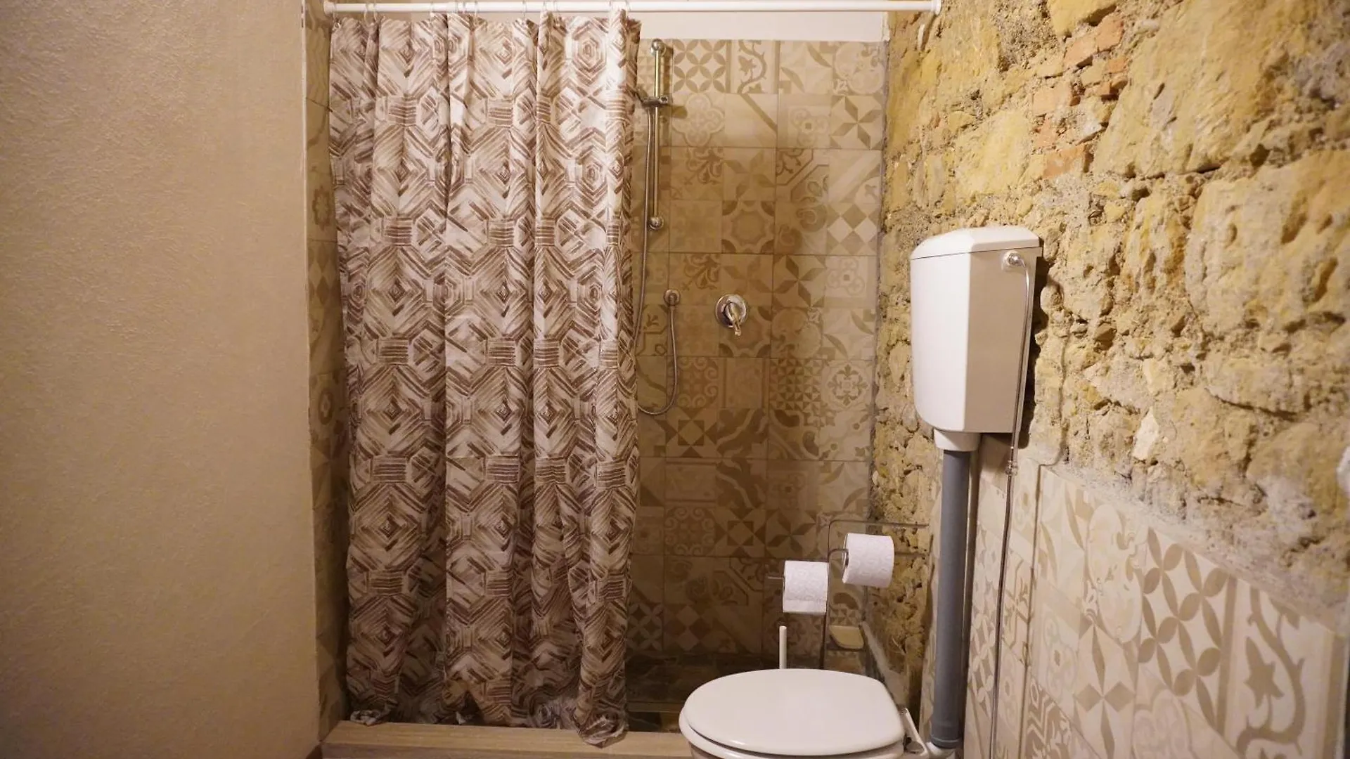 Apartment In Tuscan Farmhouse Livorno
