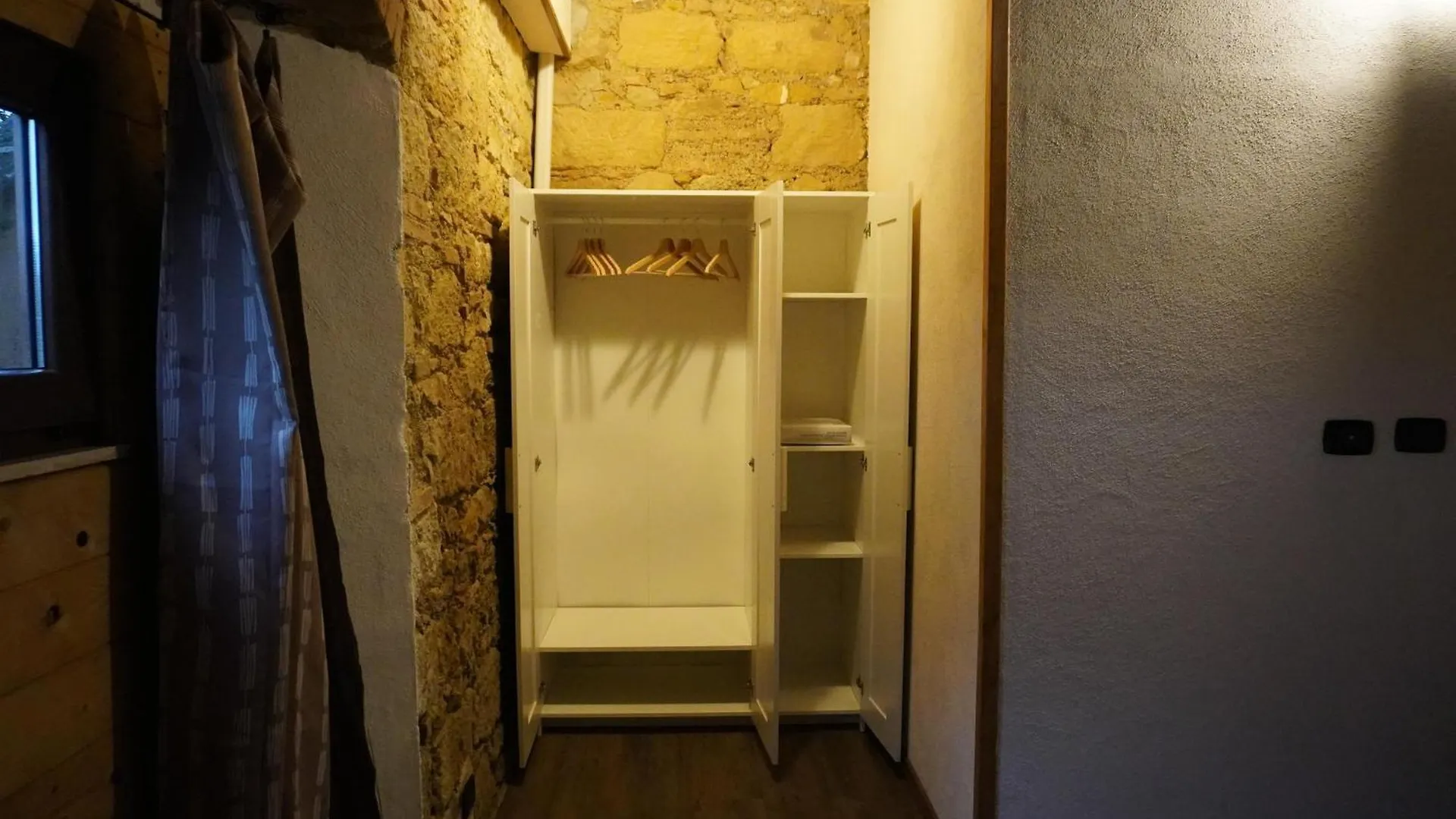 Apartment In Tuscan Farmhouse Livorno Italy