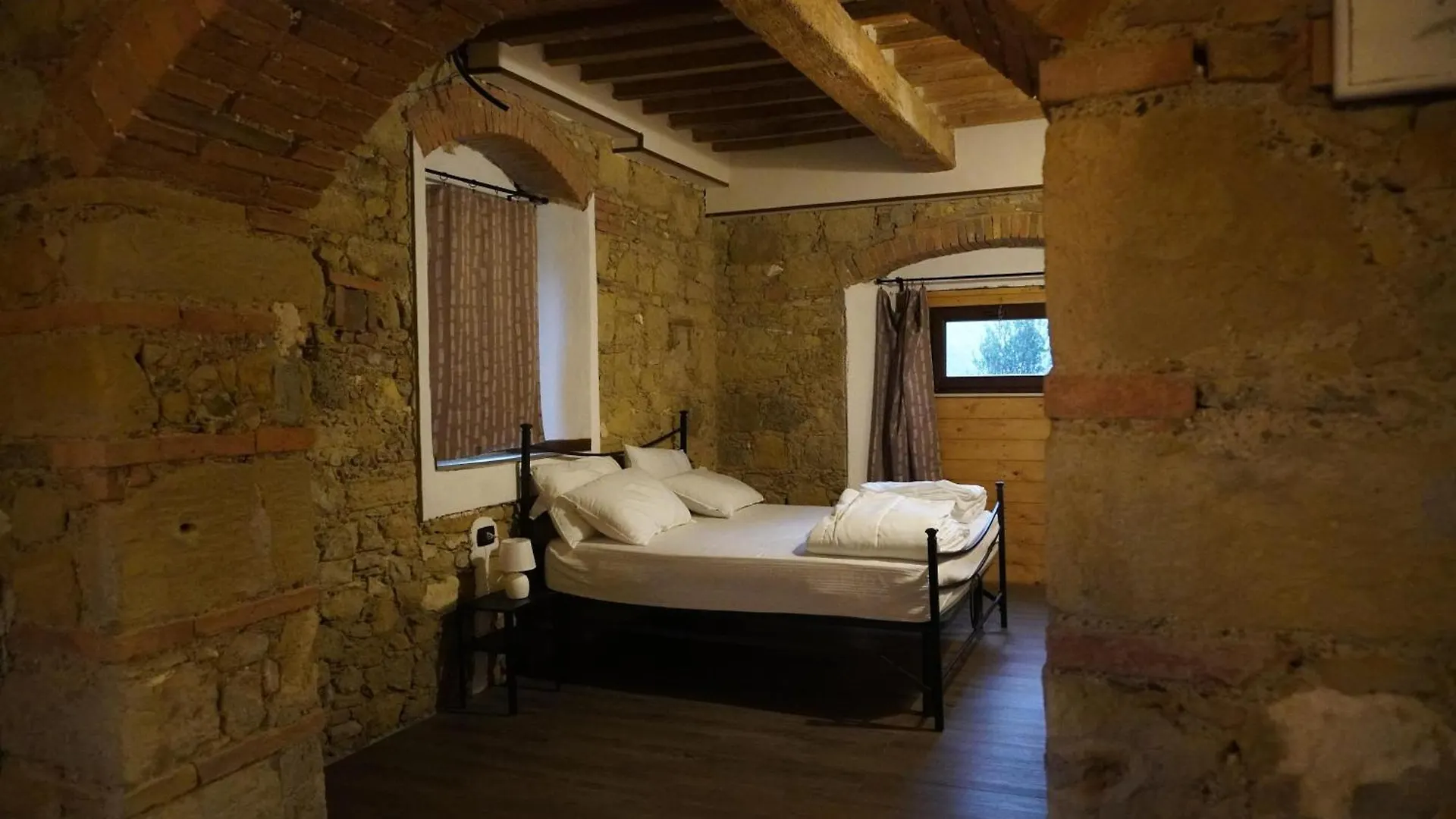 Apartment In Tuscan Farmhouse Livorno